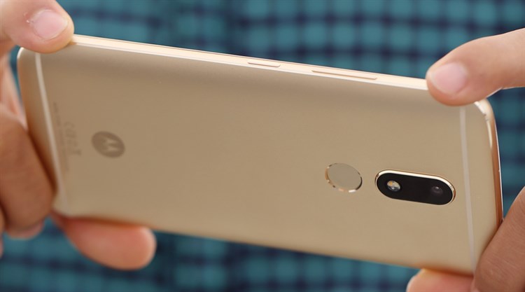 Điện thoại Motorola Moto M