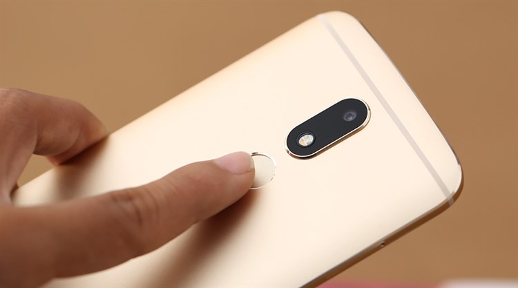 Điện thoại Motorola Moto M