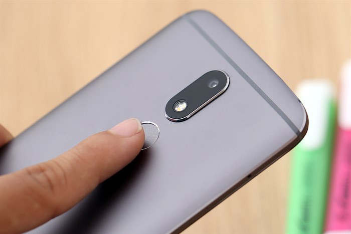 Điện thoại Motorola Moto M