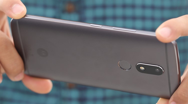 Điện thoại Motorola Moto M