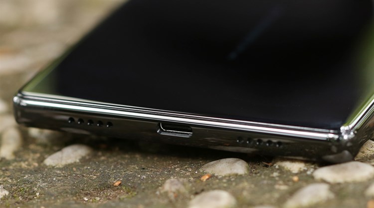 Điện thoại Xiaomi Mi MIX (6GB/256GB) Màu Đen