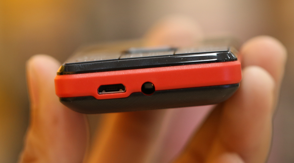 Điện thoại Itel it2180 Màu Đỏ