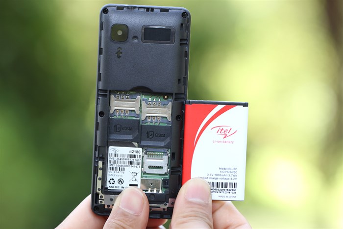 Điện thoại Itel it2180 Màu Xanh đen
