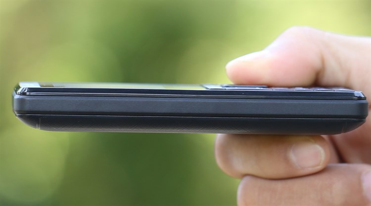 Điện thoại Itel it2180 Màu Xanh đen