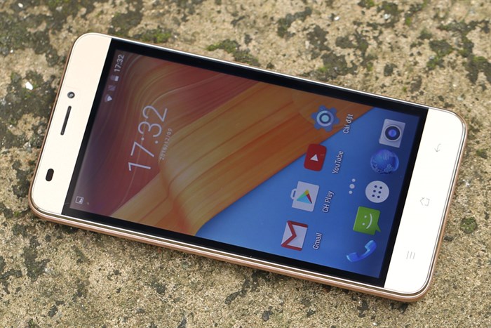 Điện thoại Mobell Nova S2 Màu Vàng đồng