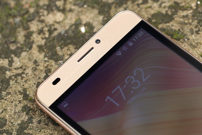 Điện thoại Mobell Nova S2 Màu Vàng đồng