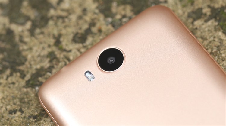 Điện thoại Mobell Nova S2