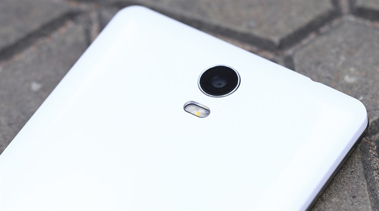 Điện thoại Freetel Priori 3s