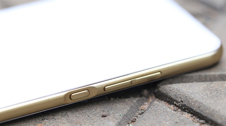 Điện thoại Freetel ICE 2 PLus