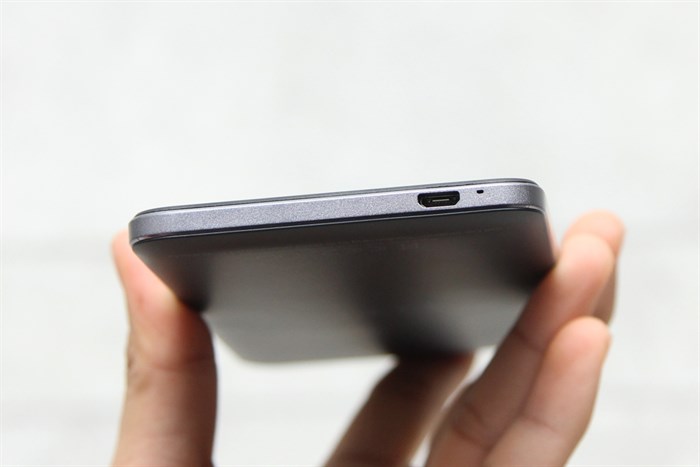 Điện thoại HTC Desire 728G LTE Màu Đen