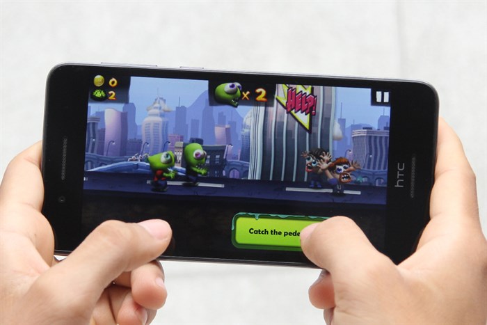 Điện thoại HTC Desire 728G LTE Màu Đen