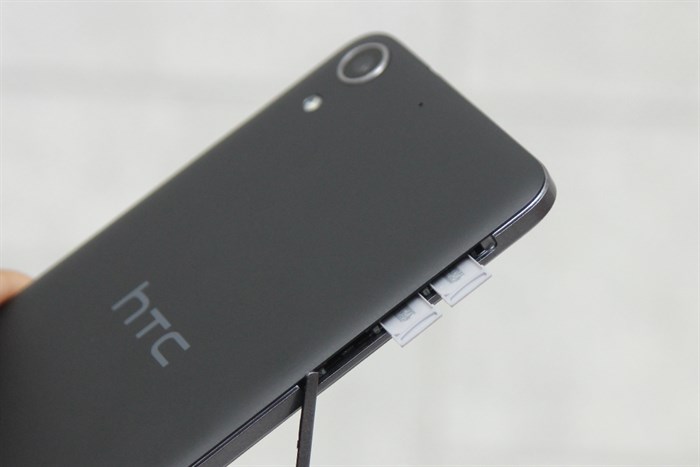 Điện thoại HTC Desire 728G LTE Màu Đen