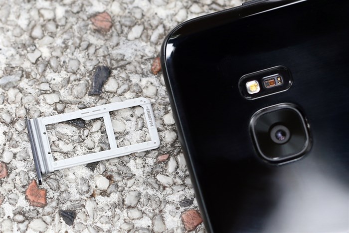 Điện thoại Samsung Galaxy S7 Edge Black Pearl (Đen Ngọc Trai)