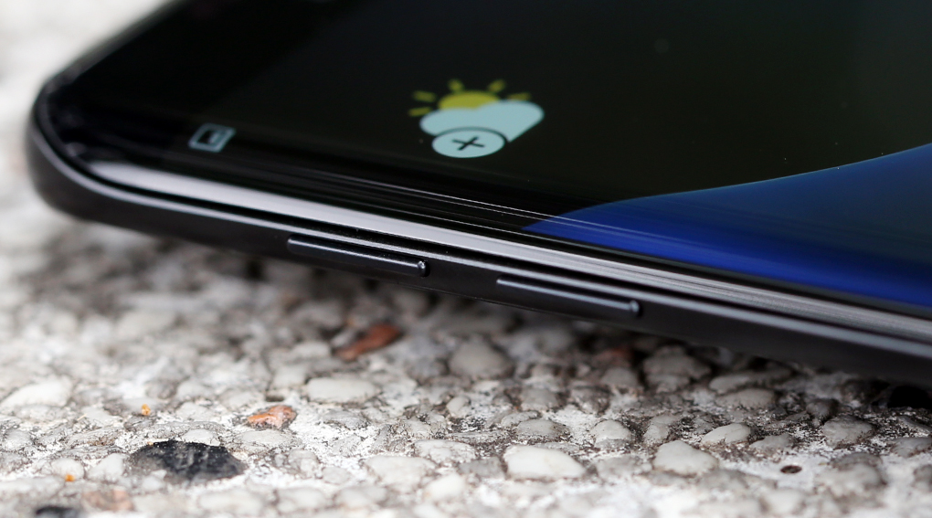 Điện thoại Samsung Galaxy S7 Edge Black Pearl (Đen Ngọc Trai)