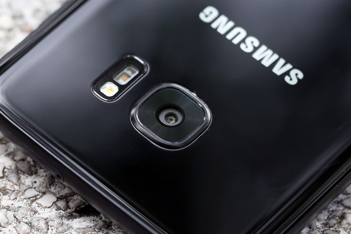 Điện thoại Samsung Galaxy S7 Edge Black Pearl (Đen Ngọc Trai)