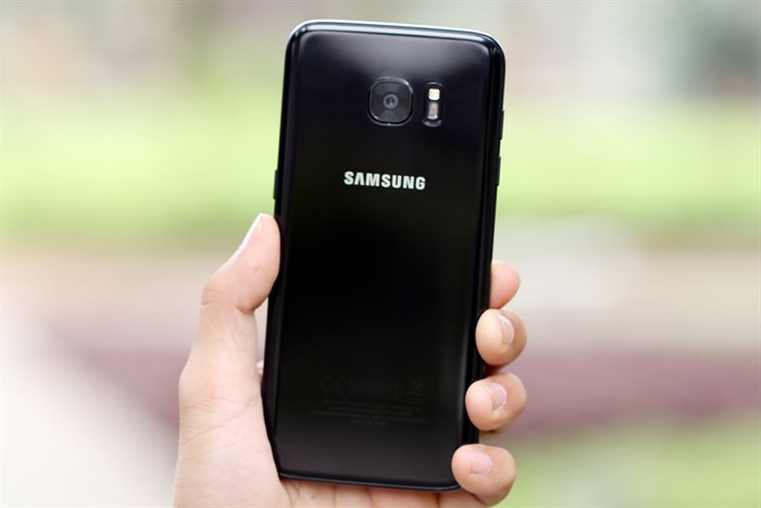 Điện thoại Samsung Galaxy S7 Edge Black Pearl (Đen Ngọc Trai)