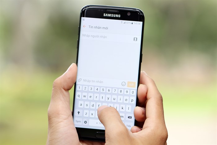 Điện thoại Samsung Galaxy S7 Edge Black Pearl (Đen Ngọc Trai)