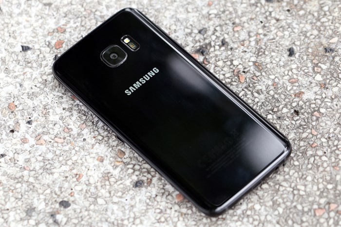 Điện thoại Samsung Galaxy S7 Edge Black Pearl (Đen Ngọc Trai)