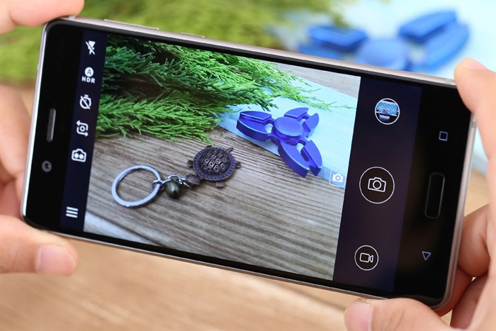 Điện thoại Nokia 8