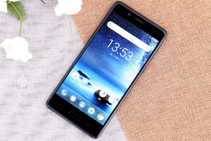 Điện thoại Nokia 8