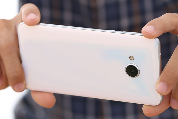 Điện thoại HTC U Play