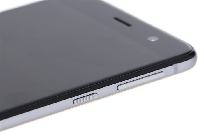 Điện thoại HTC U Play