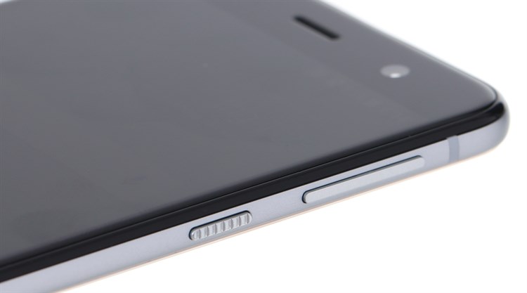 Điện thoại HTC U Play