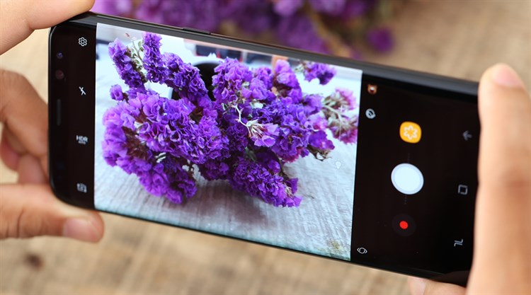 Điện thoại Samsung Galaxy S8 Plus