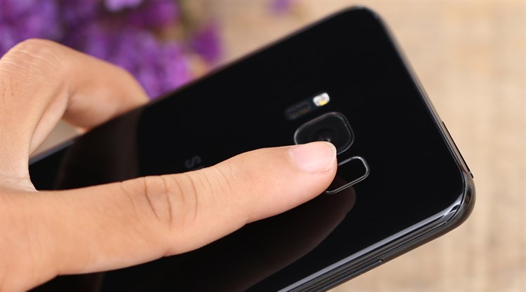 Điện thoại Samsung Galaxy S8 Plus