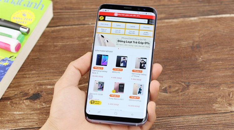 Điện thoại Samsung Galaxy S8 Plus