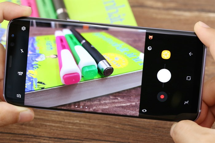 Điện thoại Samsung Galaxy S8 Plus