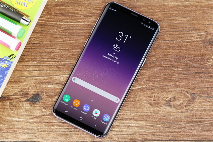 Điện thoại Samsung Galaxy S8 Plus