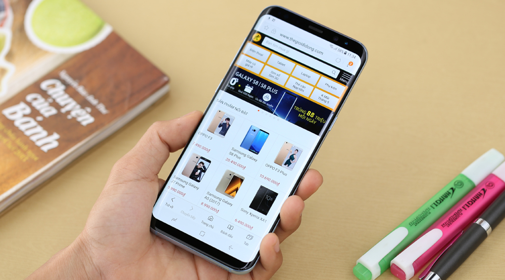 Điện thoại Samsung Galaxy S8 Plus