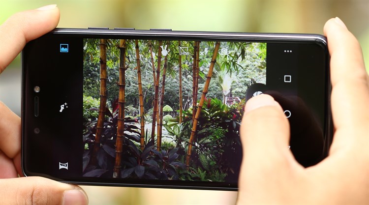 Điện thoại Mobiistar Lai Zumbo J 2017 Màu Đen