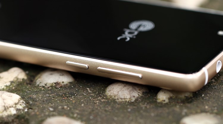 Điện thoại Epic X5 Plus