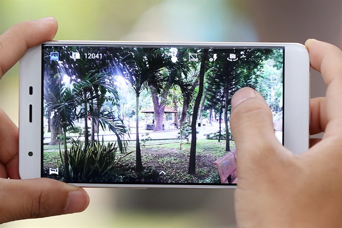 Điện thoại Epic X9 Plus