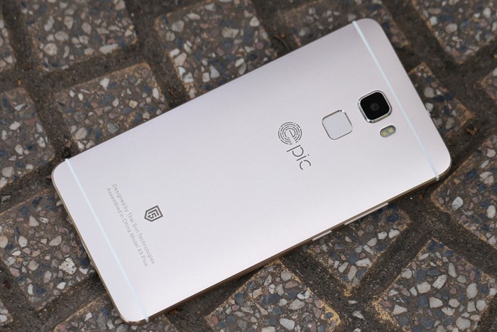 Điện thoại Epic X9 Plus