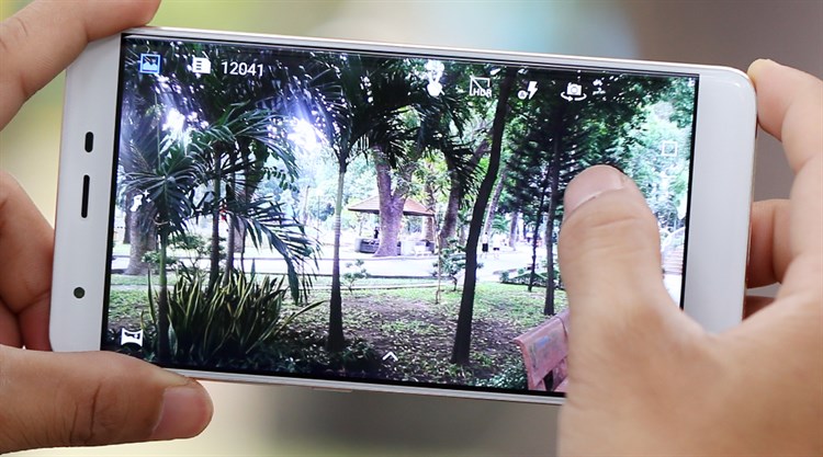 Điện thoại Epic X9 Plus