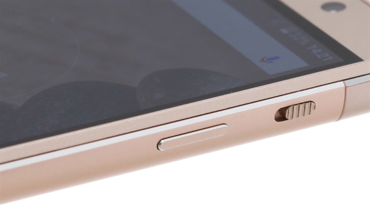 Điện thoại Philips V787