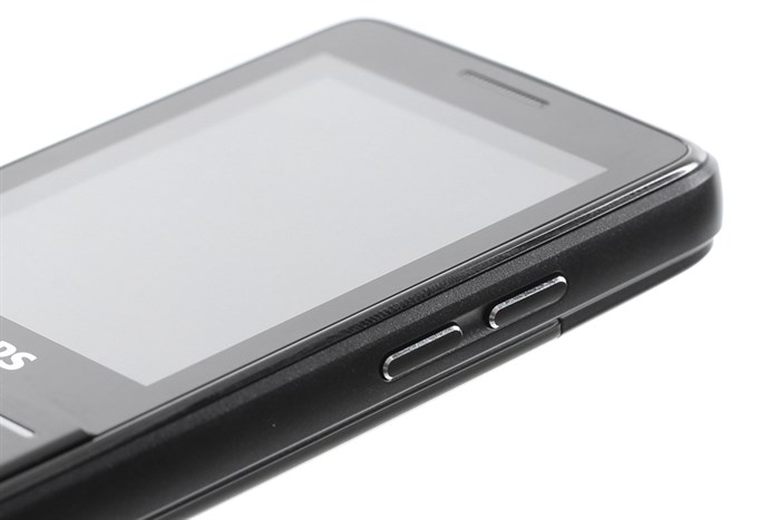 Điện thoại Philips E570