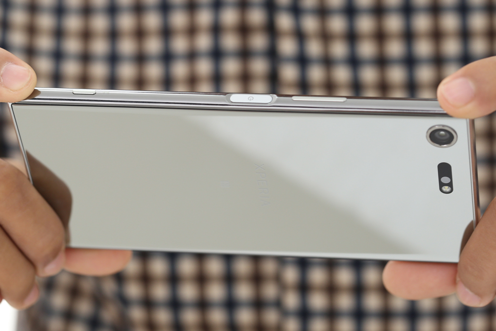 Điện thoại Sony Xperia XZ Premium