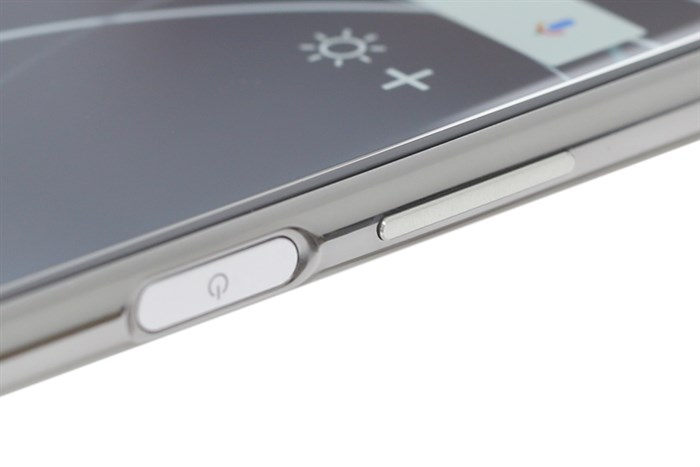 Điện thoại Sony Xperia XZ Premium