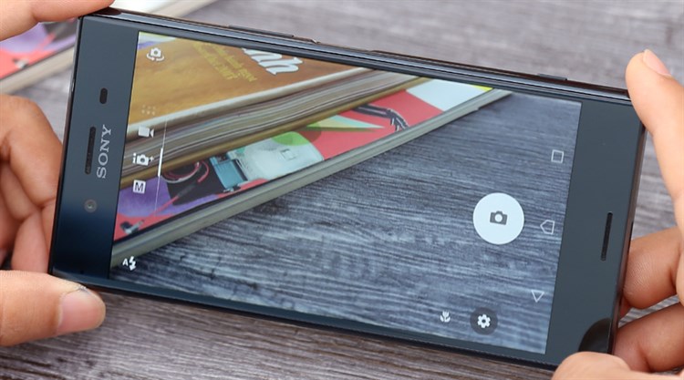 Điện thoại Sony Xperia XZ Premium