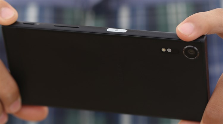 Điện thoại Sony Xperia XZs