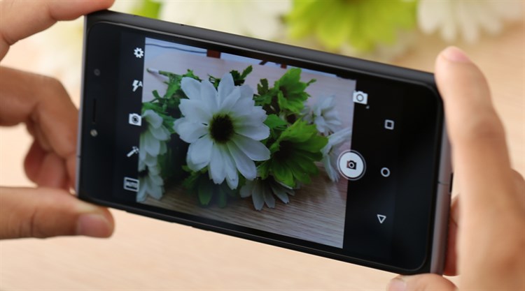 Điện thoại Obi Worldphone SF1 2GB