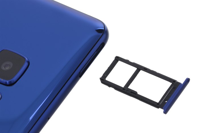 Điện thoại HTC U Ultra Sapphire