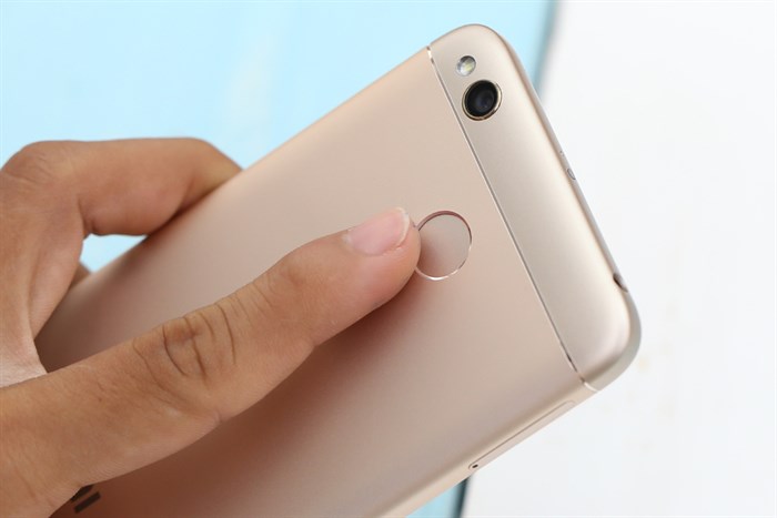 Điện thoại Xiaomi Redmi 4X Màu Vàng đồng