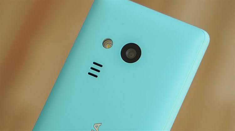 Điện thoại Nokia 216 (không tặng thẻ nhớ)