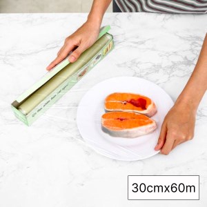 Màng bọc thực phẩm PVC Bách hóa XANH 30cm x 60m