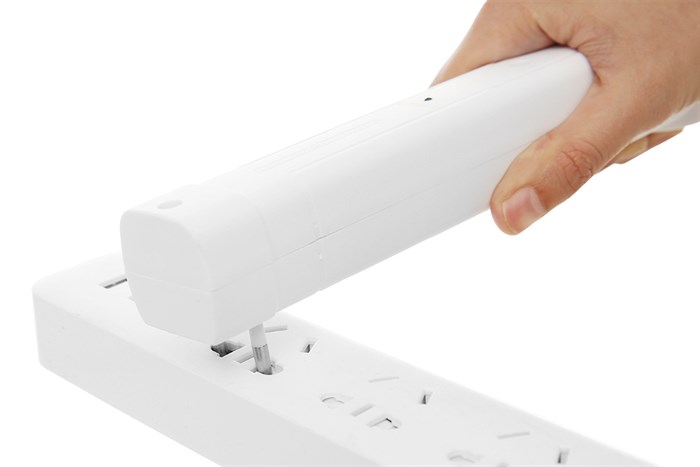 Vợt muỗi Sunhouse SHE-MT1695R Màu Trắng - Đỏ